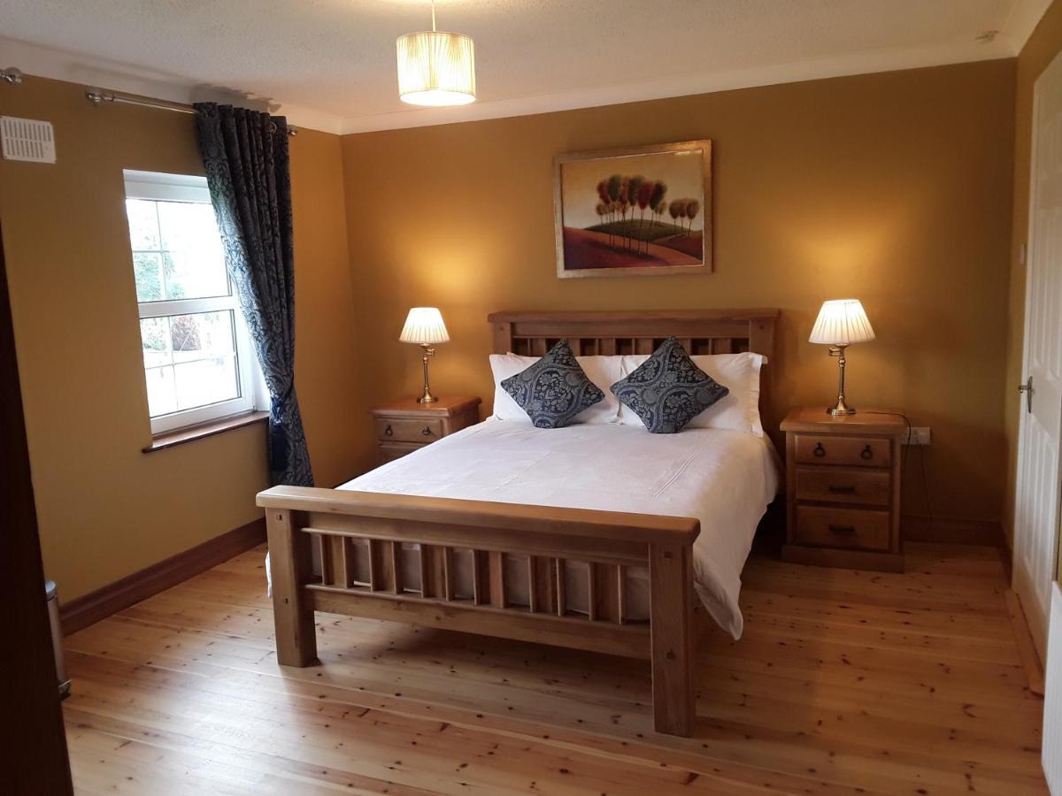 Doonard Manor B&B Craughwell Rum bild