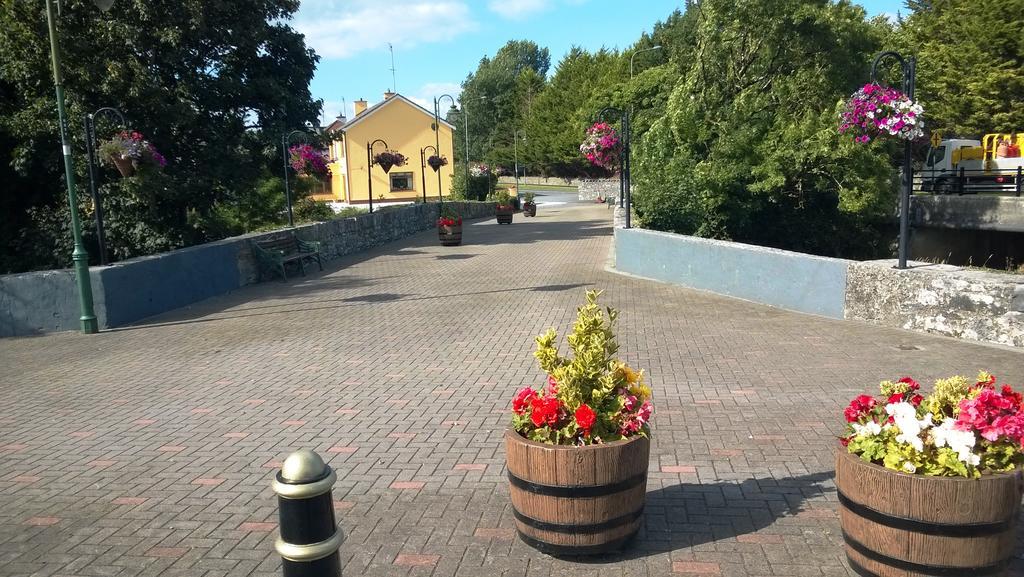 Doonard Manor B&B Craughwell Exteriör bild