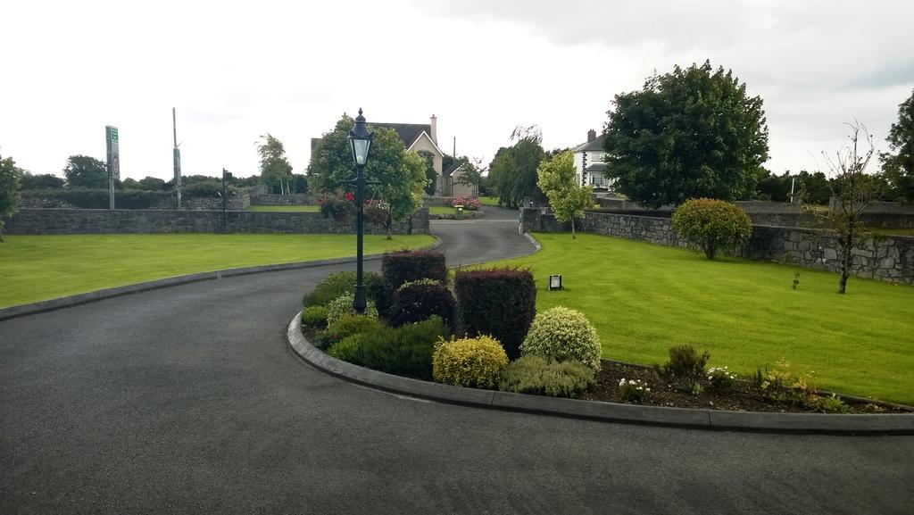 Doonard Manor B&B Craughwell Exteriör bild